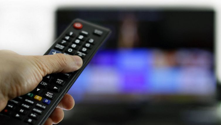 Sky, addio ad altri canali TV: come continuare a vederli da aprile