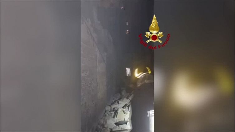 Palermo, raffiche di vento a 80 km/h: crolla palazzina in centro