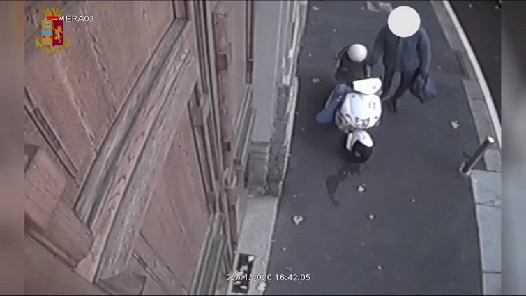 Furti di batterie per bici e scooter elettrici, sgominata una banda