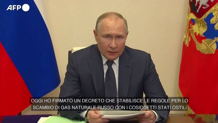 Putin: "Se il gas non sara' pagato in rubli i contratti verranno interrotti"