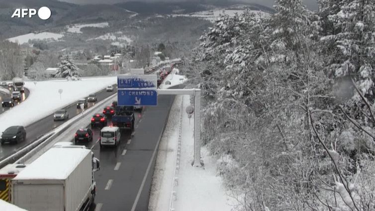 Maltempo, neve su gran parte della Francia