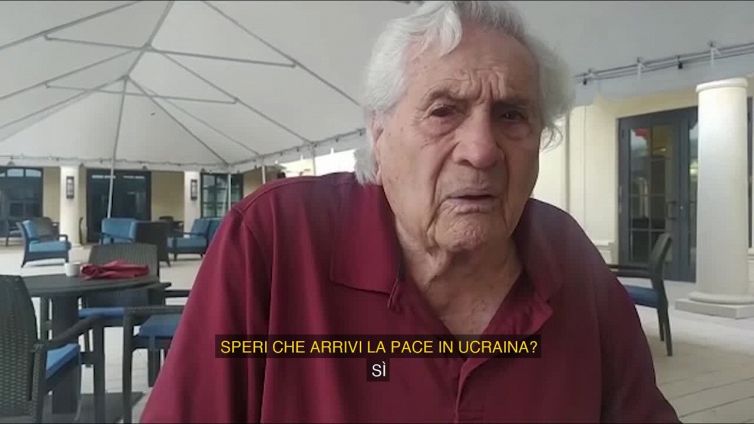 Il soldato Adler compie 98 anni: "Come regalo vorrei la pace"