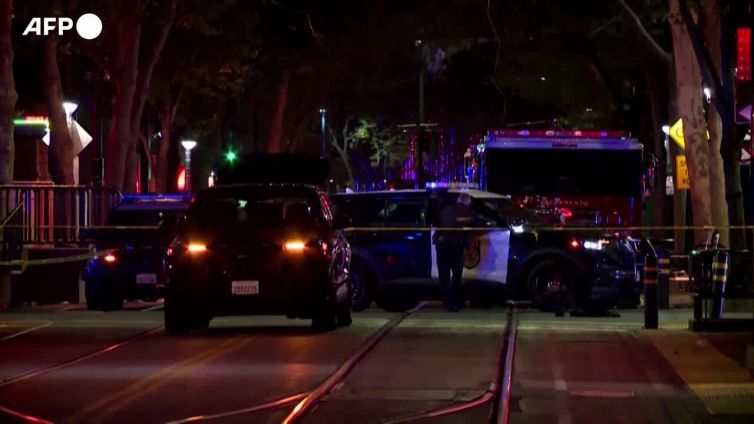 Usa, polizia sulla scena della sparatoria a Sacramento