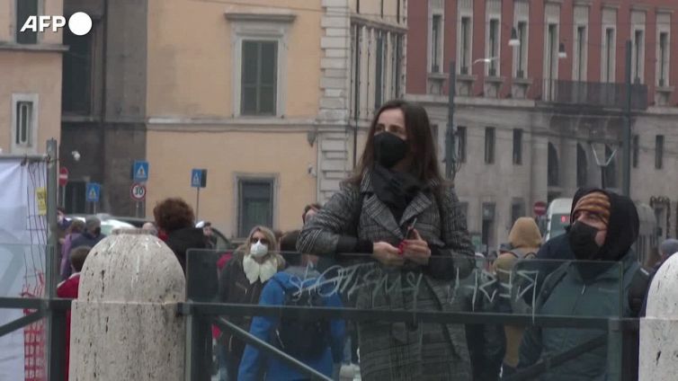 Speranza: "Emergenza finita ma serve molta prudenza"