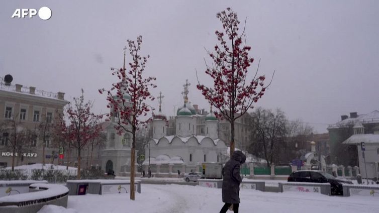 Kirill torna a benedire la guerra, "dobbiamo difenderci"