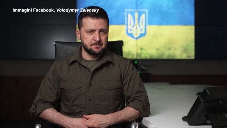 Ucraina, Zelensky: "L'attacco a Kramatorsk ennesimo crimine di guerra dei russi"