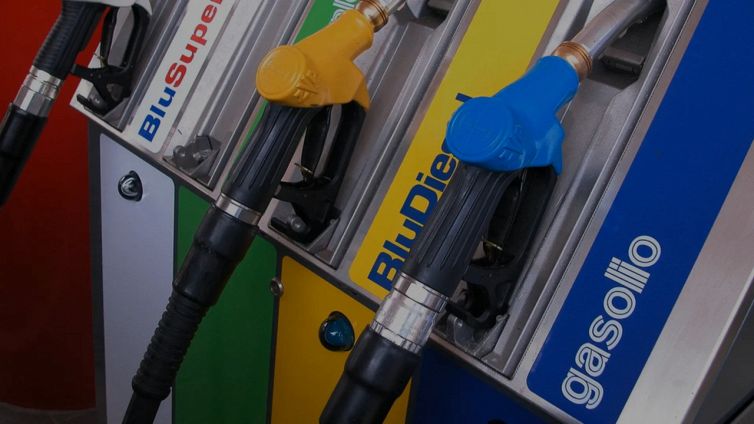 Caro carburante, prorogato lo sconto su benzina e diesel