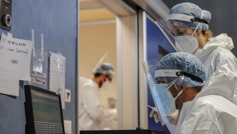 Covid, Omicron 2: quali sono i nuovi sintomi