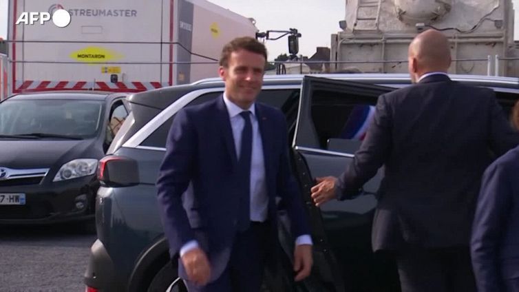 Macron-Le Pen, e' gia' ripartita la caccia ai voti