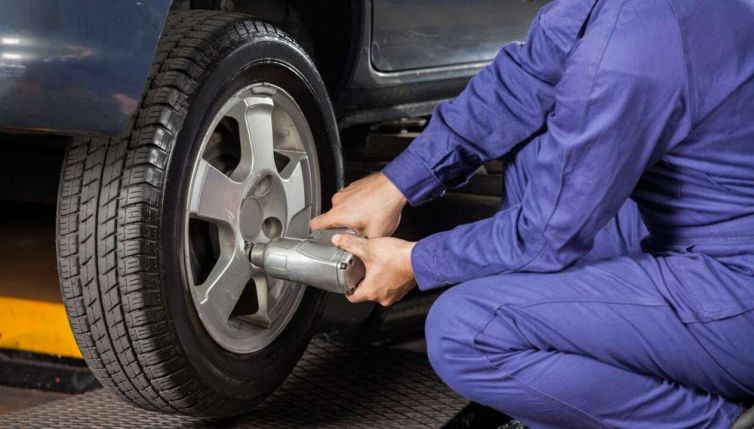 Gomme auto, entro quando bisogna cambiarle con quelle estive