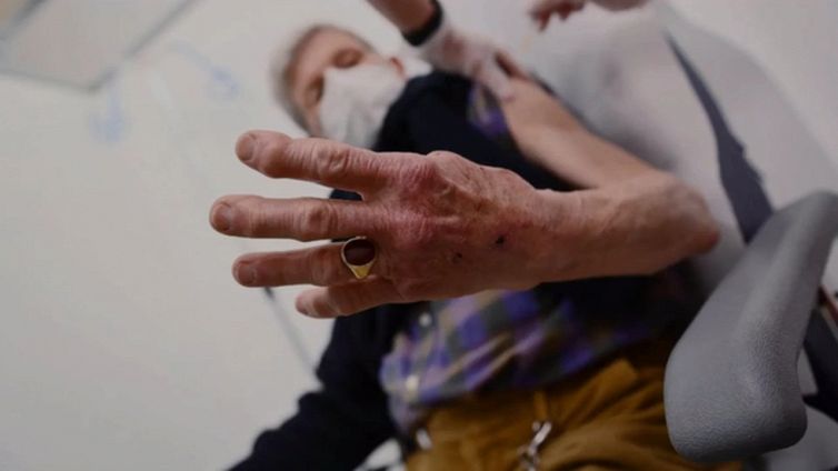 Vaccino, al via la quarta dose: chi deve farla