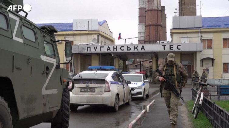 Ucraina, le truppe russe sminano la centrale elettrica di Luhansk