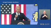 Usa, Biden termina il discorso e tende la mano: ma non c'è nessuno