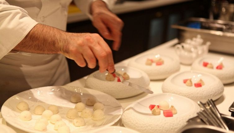 Pasqua 2022, i prezzi dei pranzi degli chef stellati