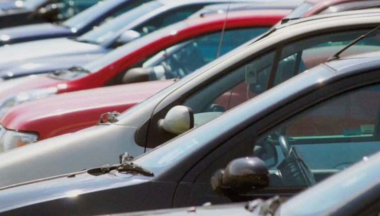 Cambiare auto nel 2022, ecco perché non conviene