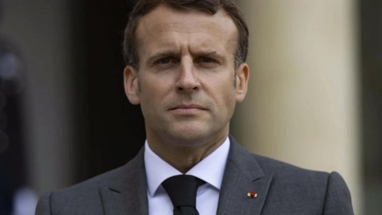 Macron critica Tavares: quanto guadagna il Ceo di Stellantis