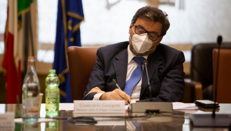 Contributo a fondo perduto 2022: quanto spetta