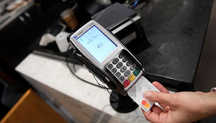 Pagamenti Bancomat, chi rischia la multa da 30 Euro