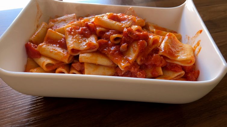 Come fare il vero sugo all'amatriciana