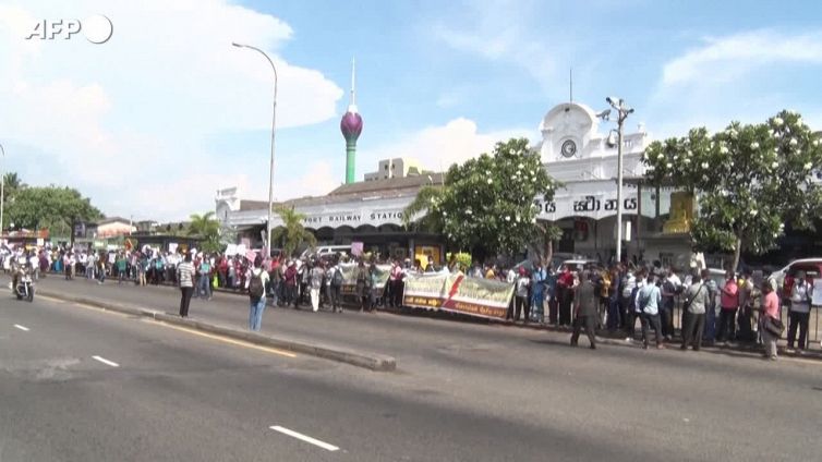 Sri Lanka, a Colombo gli agricoltori protestano contro il governo