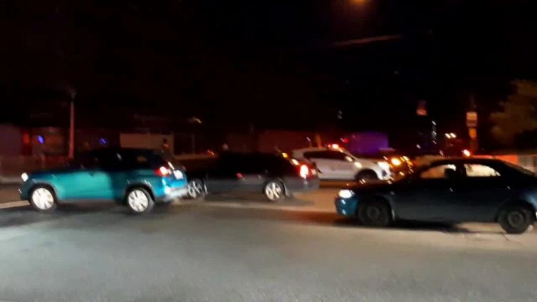 Missili su Kiev, sul posto militari e ambulanze
