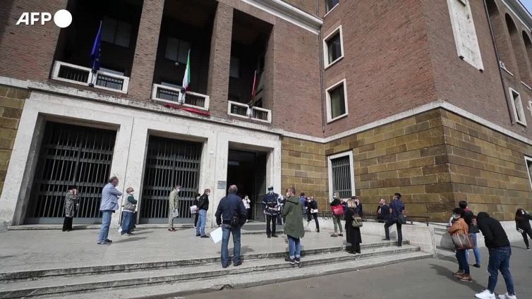 Basta code, al via il cambio di residenza online