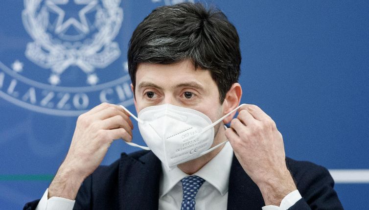 Mascherine sui luoghi di lavoro: sì o no?