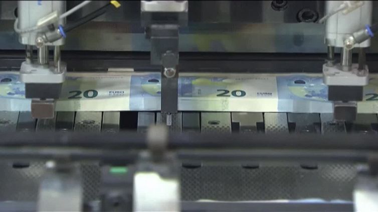 Pil cala ma meno delle attese, corsa prezzi rallenta