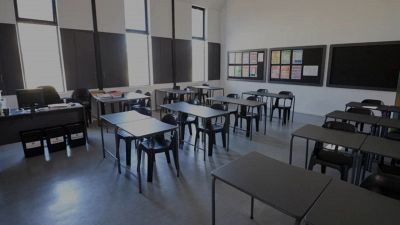 Scuola, via le bocciature: la proposta che fa discutere