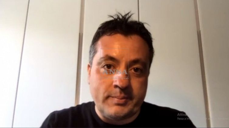 Riforma della scuola: tagli per 12mila insegnanti e bonus docenti, sindacati sul piede di guerra