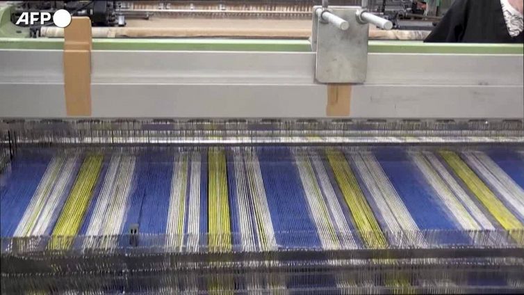 'Un kilt per Zelensky', in un'azienda scozzese si tesse il tartan per l'Ucraina