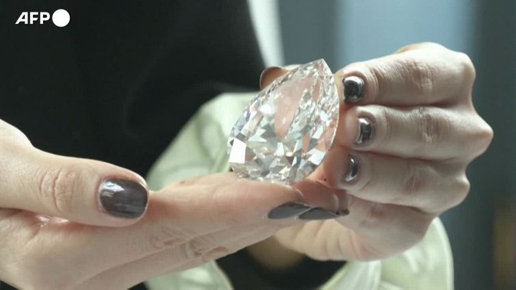 Svizzera, a Ginevra il piu' grande diamante bianco mai messo all'asta