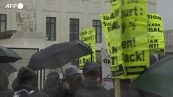 Usa, manifestanti pro aborto protestano davanti alla Corte Suprema