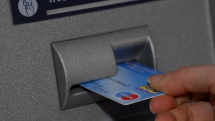 Prelievi bancomat: quando il Fisco eseguirà i controlli