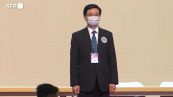 Hong Kong, l'ex poliziotto John Lee eletto nuovo governatore