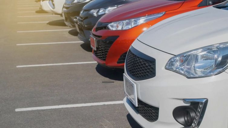 Incentivi auto e moto 2022: conto alla rovescia per gli sconti fino a 5mila euro