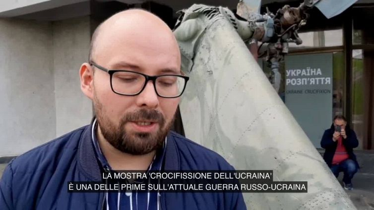 La 'Crocifissione dell'Ucraina' al museo di Kiev