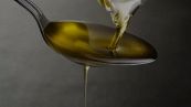 Allarme olio extravergine d’oliva: come riconoscere i contraffatti