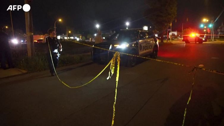 Usa: Buffalo, suprematista uccide 10 persone in un supermercato