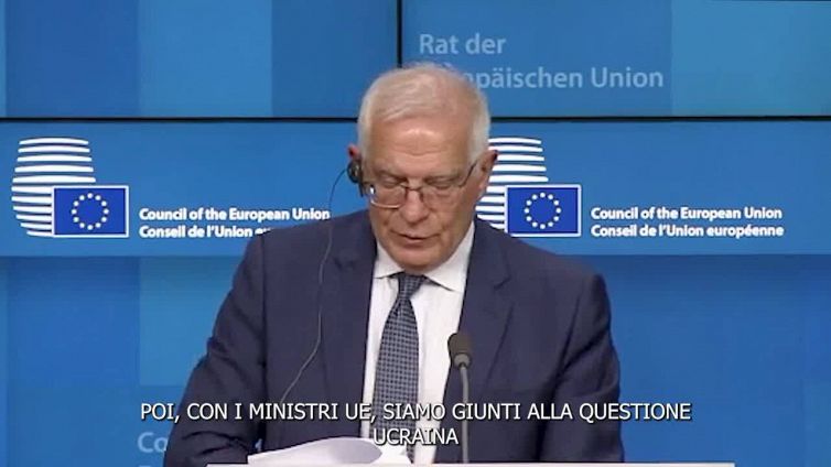 Ucraina, Borrell: "Altri 500 milioni per la consegna di armi"