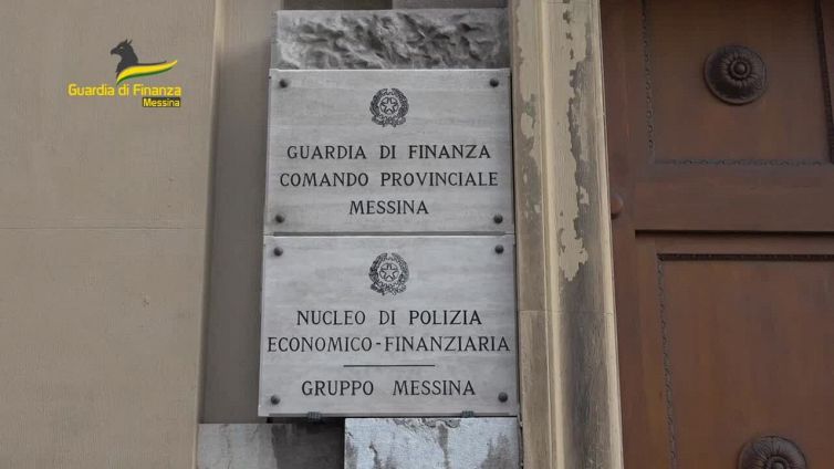 Mafia, infiltrazioni in due Comuni nel Messinese: 7 ordinanze