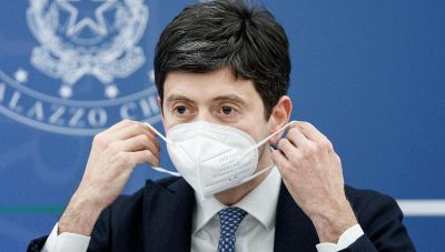 Mascherine a scuola: le novità annunciate dal Ministero della salute