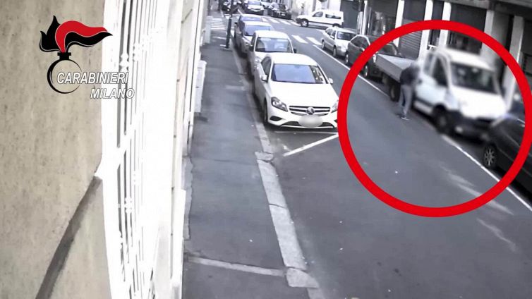 Con un trucco rubavano furgoni in pochi minuti