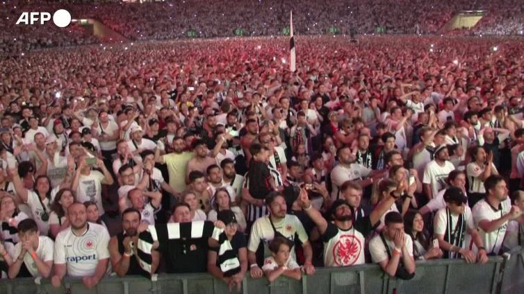 Rangers ko, l'Eintracht si aggiudica l'Europa League: la gioia dei tifosi tedeschi