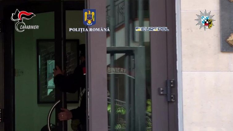 Operazione Transilvania, maxi truffa anziani