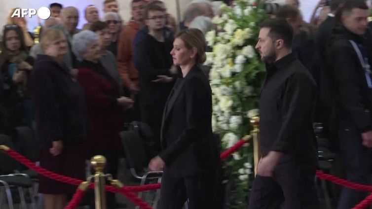 Zelenska: "La guerra non mi portera' via mio marito"