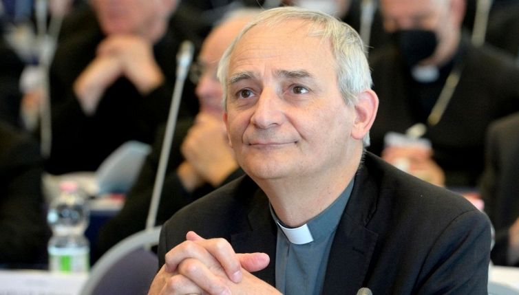 Matteo Zuppi, chi è il nuovo presidente della Cei scelto da Papa Francesco