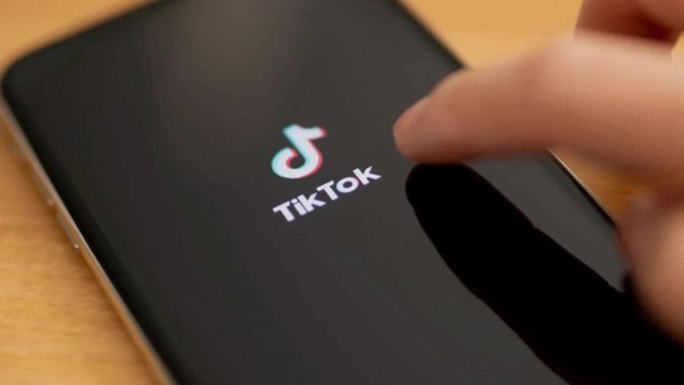 Cos’è la Boiler Summer Cup, la nuova challenge crudele su Tik Tok