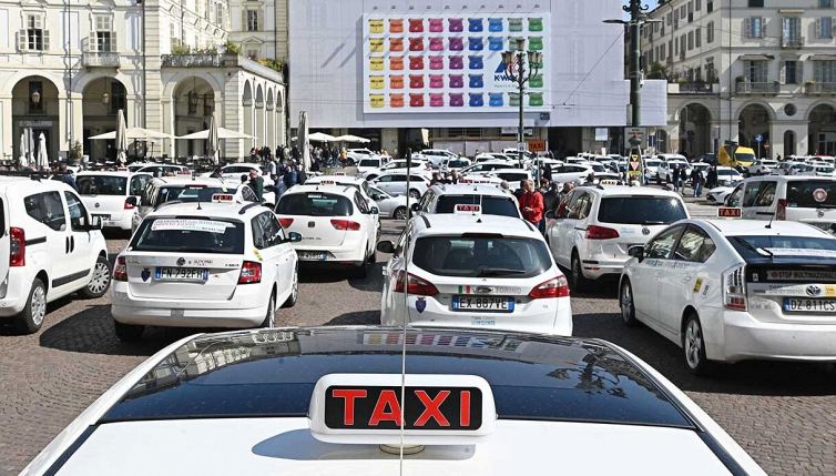 Taxi, novità in arrivo: cosa cambia per i passeggeri