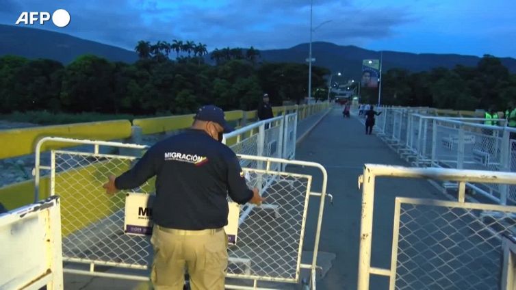Colombia: presidenziali, chiuso il valico di frontiera con il Venezuela